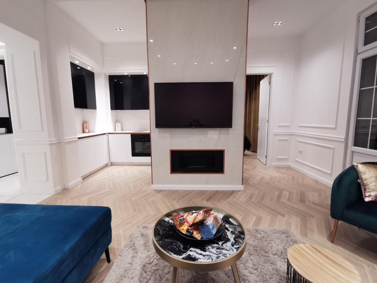 Max Central Apartment 贝尔格莱德 外观 照片